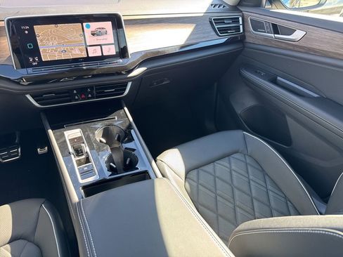 New 2026 Volkswagen Atlas SEL Premium R-Line AWD/4WD image 15