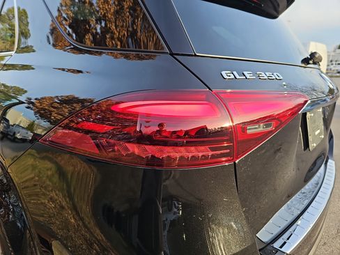 New 2026 Mercedes-Benz GLE 350 4MATIC image 36