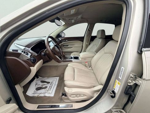 Used 2016 Cadillac SRX Luxury w/ Driver Awareness Package FWD image 16