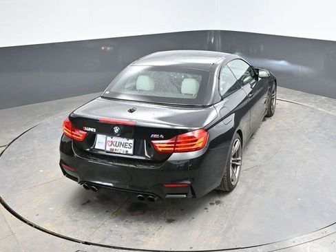 Used 2016 BMW M4 Convertible image 40
