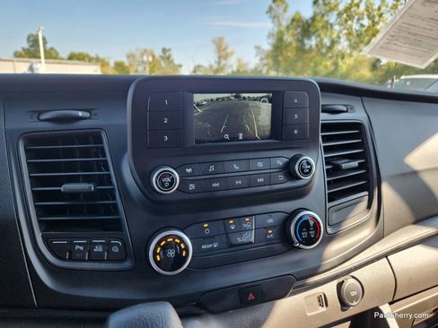 Used 2020 Ford Transit 350 XL image 48