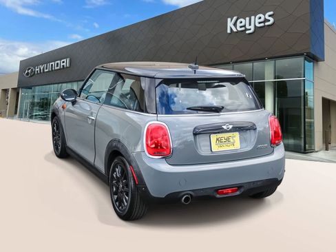 Used 2017 MINI Cooper 2-Door Hardtop FWD image 7