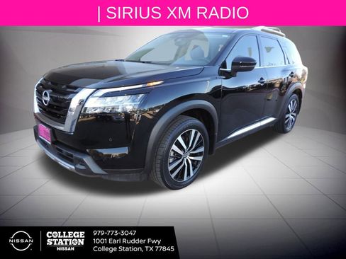 Certified 2024 Nissan Pathfinder Platinum image 8