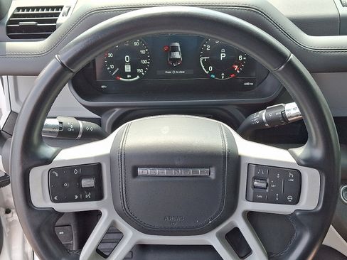 Used 2022 Land Rover Defender 110 X-Dynamic HSE image 19