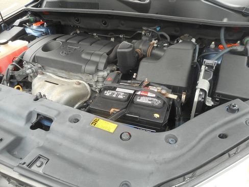 Used 2012 Toyota RAV4 4WD w/ Upgrade Value Pkg image 13