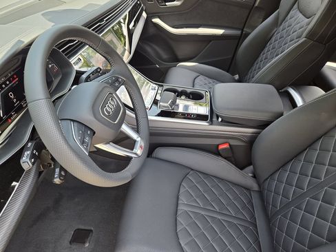 New 2026 Audi SQ7 Prestige AWD/4WD image 16