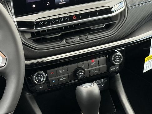 New 2026 Jeep Compass Latitude AWD/4WD image 14
