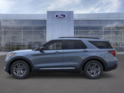 New 2025 Ford Explorer Active w/ Active Comfort Package image 3
