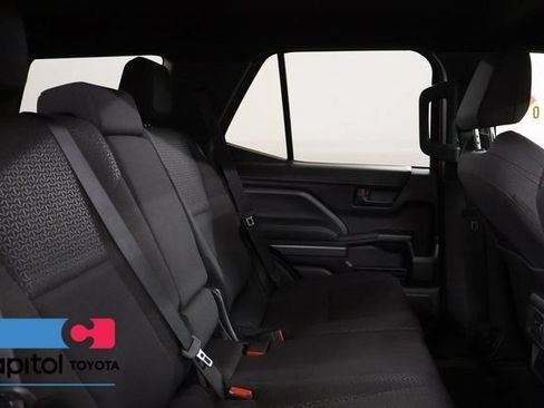 Certified 2025 Toyota 4Runner SR5 AWD/4WD image 28