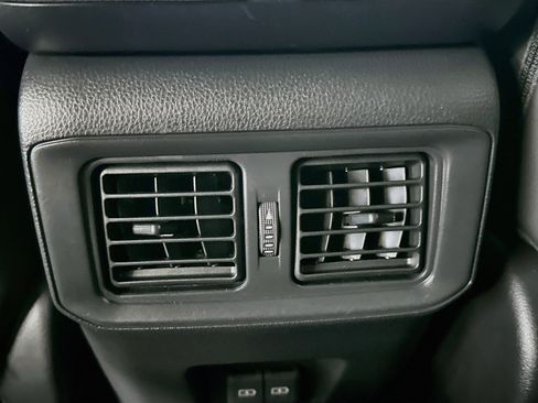 Used 2025 Toyota RAV4 XSE AWD/4WD image 26