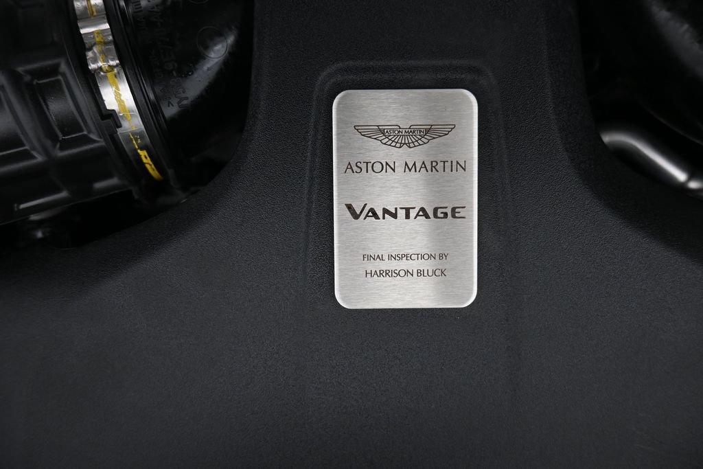 Used 2020 Aston Martin V8 Vantage Coupe RWD image 24