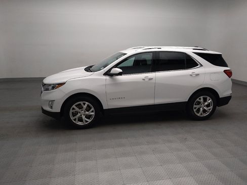 Used 2020 Chevrolet Equinox LT FWD image 2