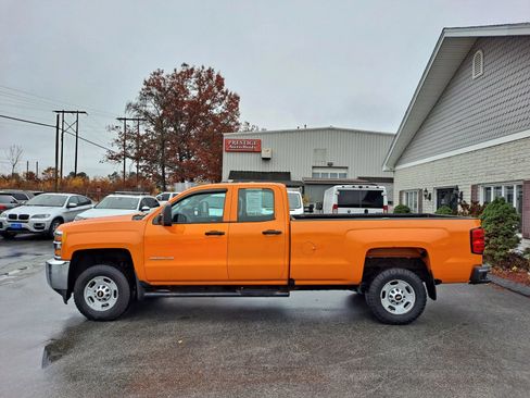 Used 2018 Chevrolet Silverado 2500 W/T RWD image 5