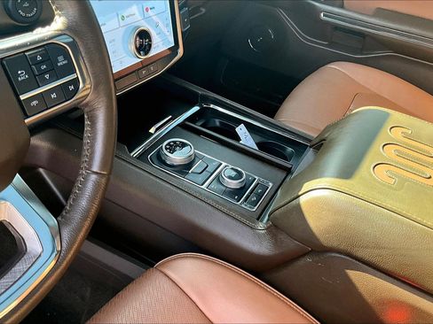 Used 2023 Ford Expedition Max King Ranch AWD/4WD image 15