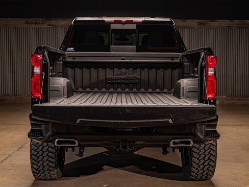 Used 2022 Chevrolet Silverado 1500 High Country image 9