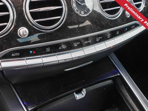 Used 2015 Mercedes-Benz S 550 Sedan image 18