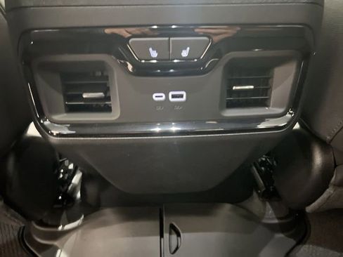 New 2026 GMC Sierra 1500 AT4 w/ AT4 Premium Package AWD/4WD image 21