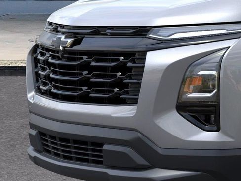 New 2026 Chevrolet Equinox LT FWD image 13