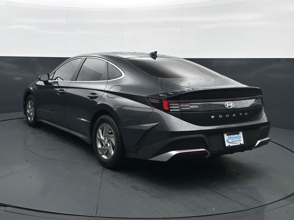 Used 2025 Hyundai Sonata SE FWD image 5