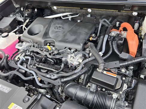 Used 2023 Toyota RAV4 SE w/ SE Grade Weather Package image 18