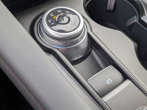 New 2026 Ford Explorer Active w/ Active Comfort Package image 18