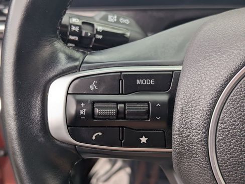 Used 2025 Kia Sportage SX image 30