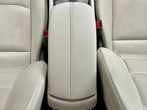 Used 2024 Chevrolet Malibu LT image 33