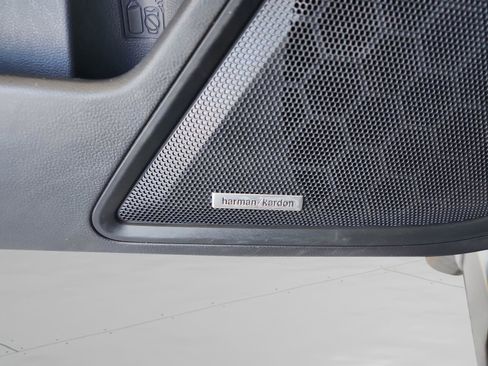 Used 2021 Subaru Outback Touring XT image 28