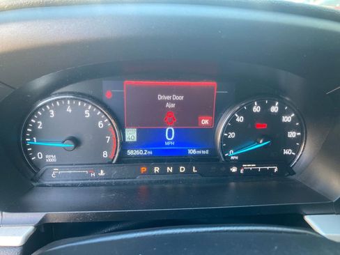 Used 2022 Ford Explorer XLT w/ Equipment Group 202A image 19