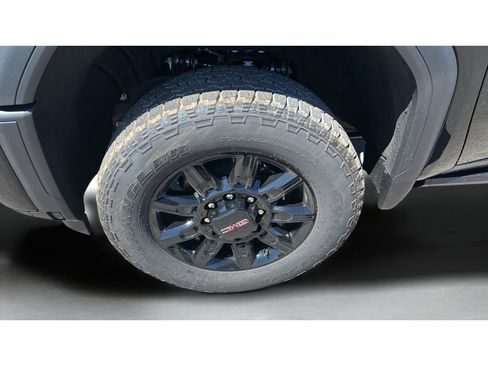 New 2026 GMC Sierra 2500 AT4 AWD/4WD image 25
