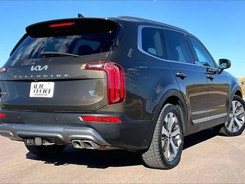 Used 2022 Kia Telluride S AWD/4WD image 5