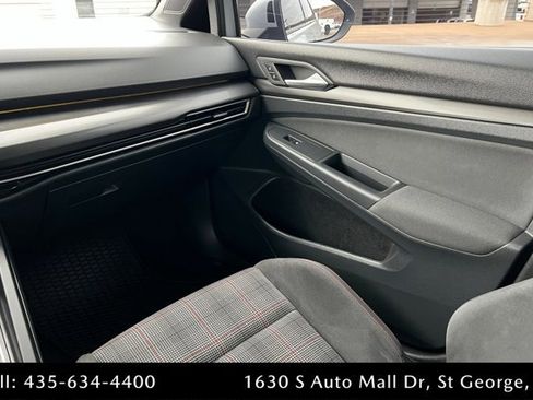 Used 2022 Volkswagen GTI SE image 10