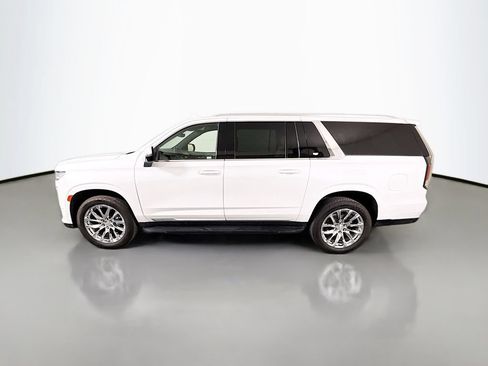 Used 2021 Cadillac Escalade ESV Premium Luxury w/ LPO, Radiant Package AWD/4WD image 4