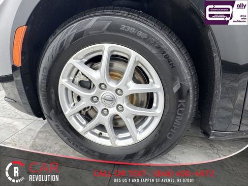 Used 2023 Chrysler Pacifica Touring-L FWD image 15
