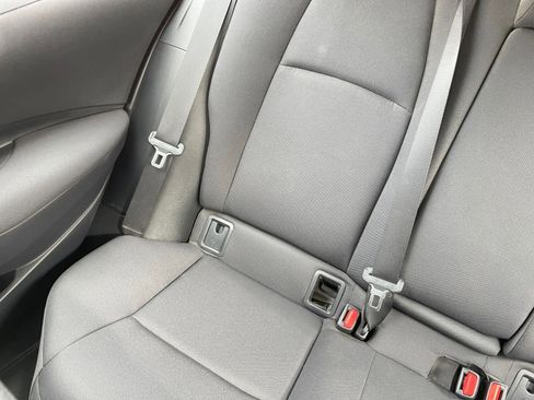 Used 2025 Toyota Corolla LE image 39