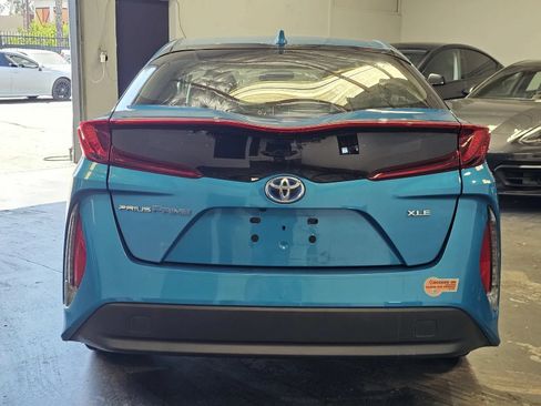 Used 2020 Toyota Prius Prime XLE w/ Carpet Mat Package FWD image 3