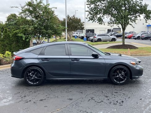 Used 2025 Honda Civic Sport image 11