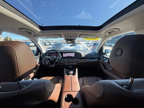 Used 2024 Mercedes-Benz GLS 450 4MATIC image 51