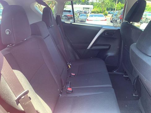 Used 2017 Toyota RAV4 LE FWD image 19