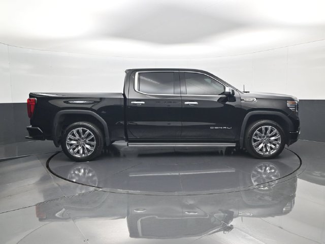 Used 2024 GMC Sierra 1500 Denali AWD/4WD image 4