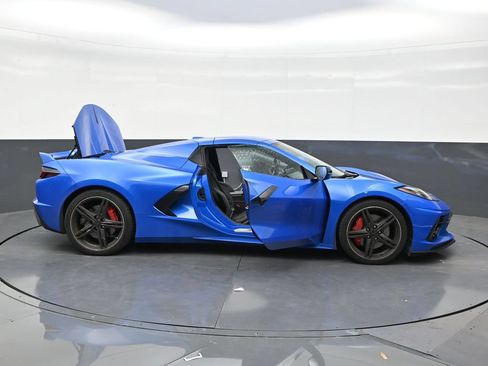 Used 2024 Chevrolet Corvette Stingray Preferred Conv w/ Z51 Performance Package RWD image 28