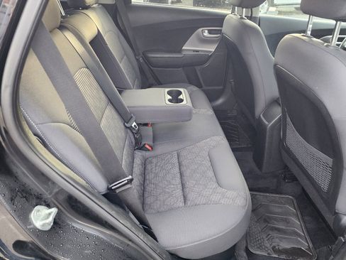 Used 2018 Kia Niro LX image 26
