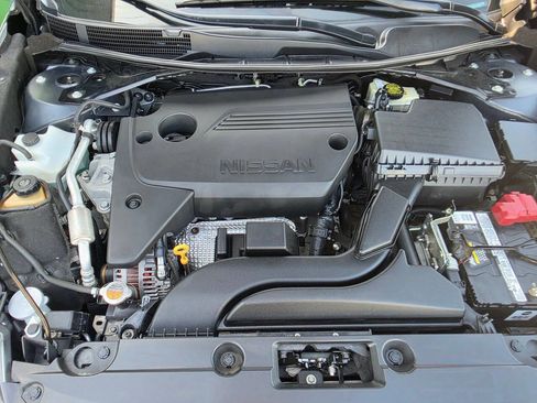 Used 2016 Nissan Altima 2.5 SL w/ 2.5 Technology Package FWD image 48