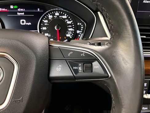 Used 2024 Audi Q5 2.0T Premium AWD/4WD image 24