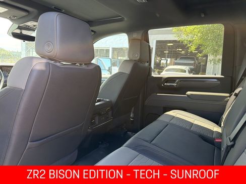 Used 2024 Chevrolet Silverado 2500 ZR2 w/ ZR2 Bison Edition AWD/4WD image 4