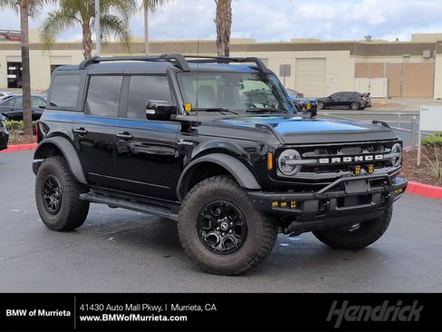 Used 2023 Ford Bronco Outer Banks w/ Sasquatch Package AWD/4WD image 1