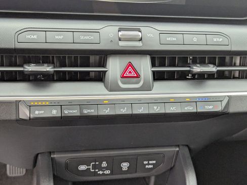 New 2026 Kia K4 FWD image 24
