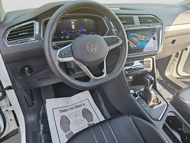 Used 2024 Volkswagen Tiguan SE FWD image 13
