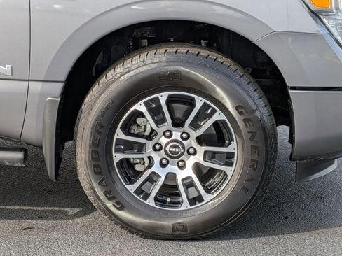 Certified 2024 Nissan Titan SV w/ SV Convenience Package image 10