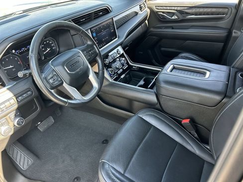Used 2021 GMC Yukon Denali AWD/4WD image 10